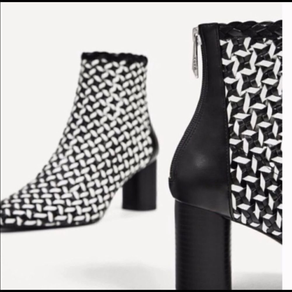ZARA TRAFALUC Woven Almond Toe Boot Sz36